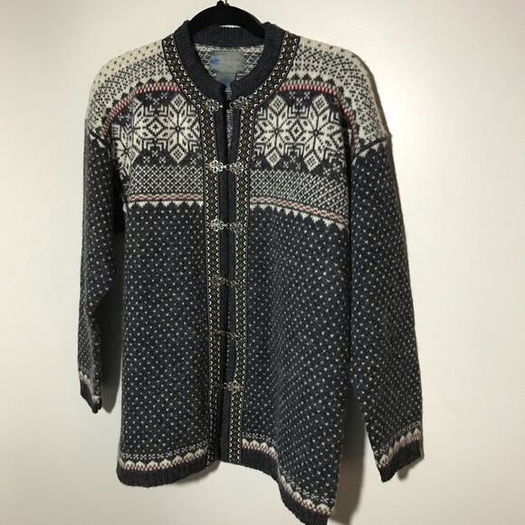 Vintage 80s wool fair isle Nordic snowflake grey womens S cardigan pewter clasps - Picture 1 of 13